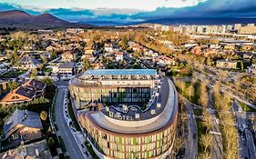 Sercotel Jardines de Uleta Suites